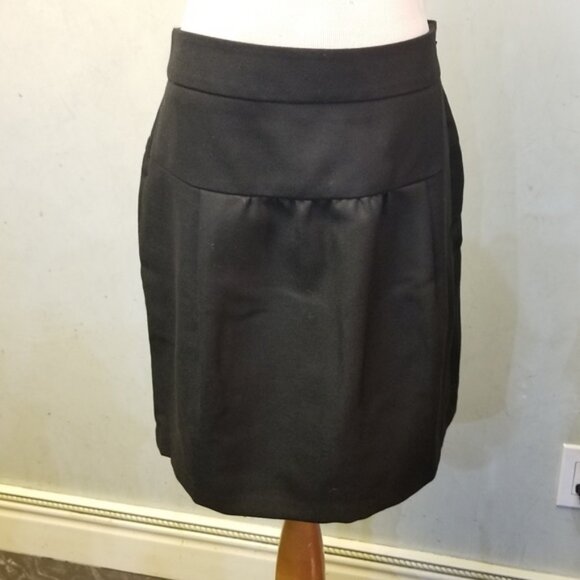 Ann Taylor LOFT Wool mini skirt women's size 2 (T7) - Picture 1 of 5